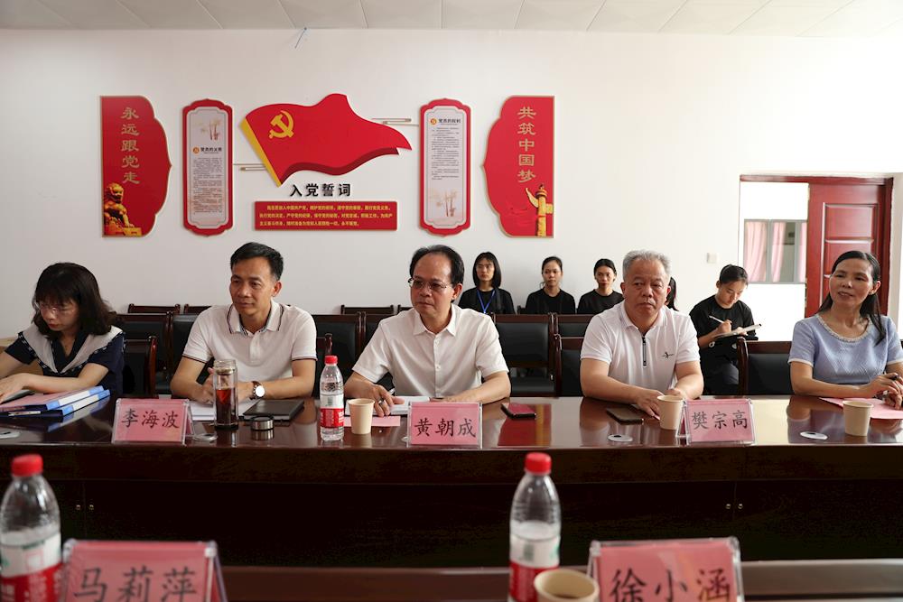 cd4c40c858964d95a382d421718a0dcb.jpg cd4c40c858964d95a382d421718a0dcb.jpg
