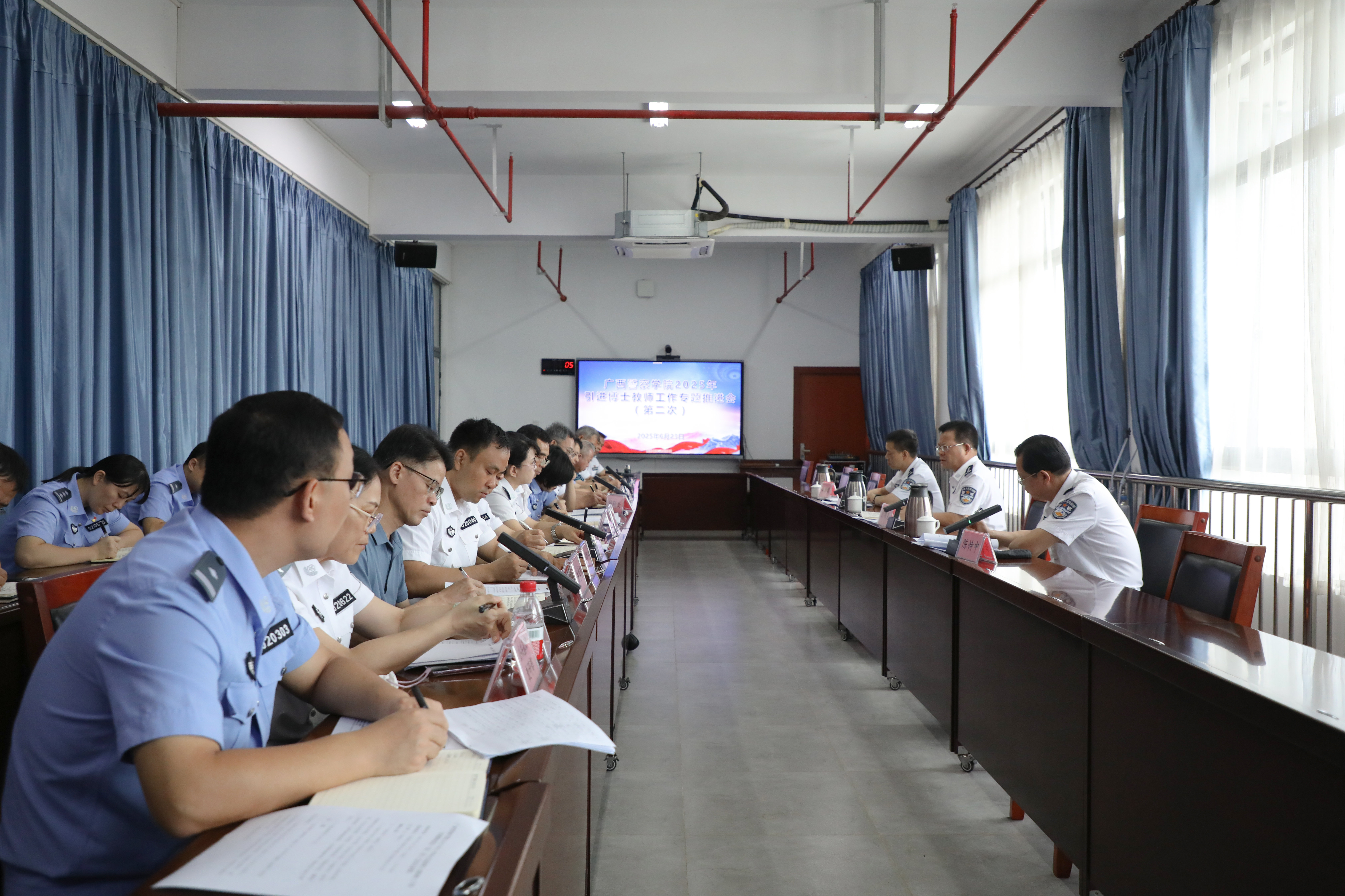 b1a8cd27be1d4836b174c094af15e83b.jpg b1a8cd27be1d4836b174c094af15e83b.jpg