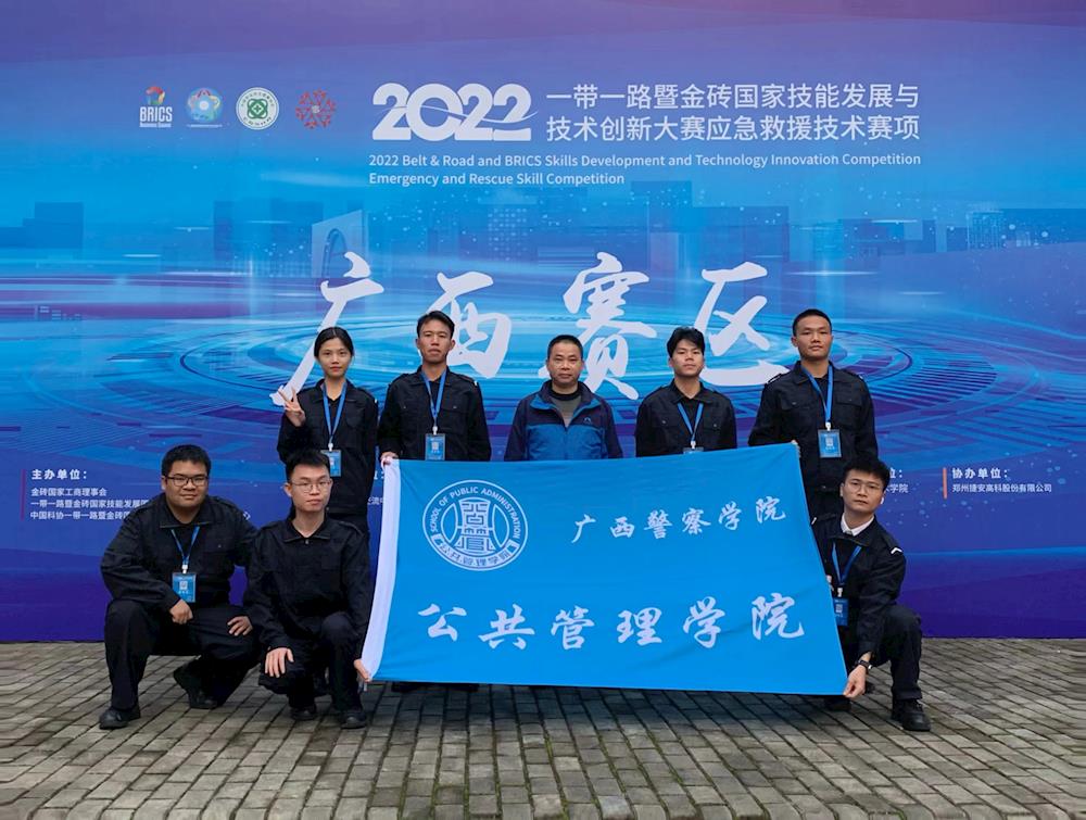 c8a1260b633a443d8649a72b9b0b12e6.jpg c8a1260b633a443d8649a72b9b0b12e6.jpg
