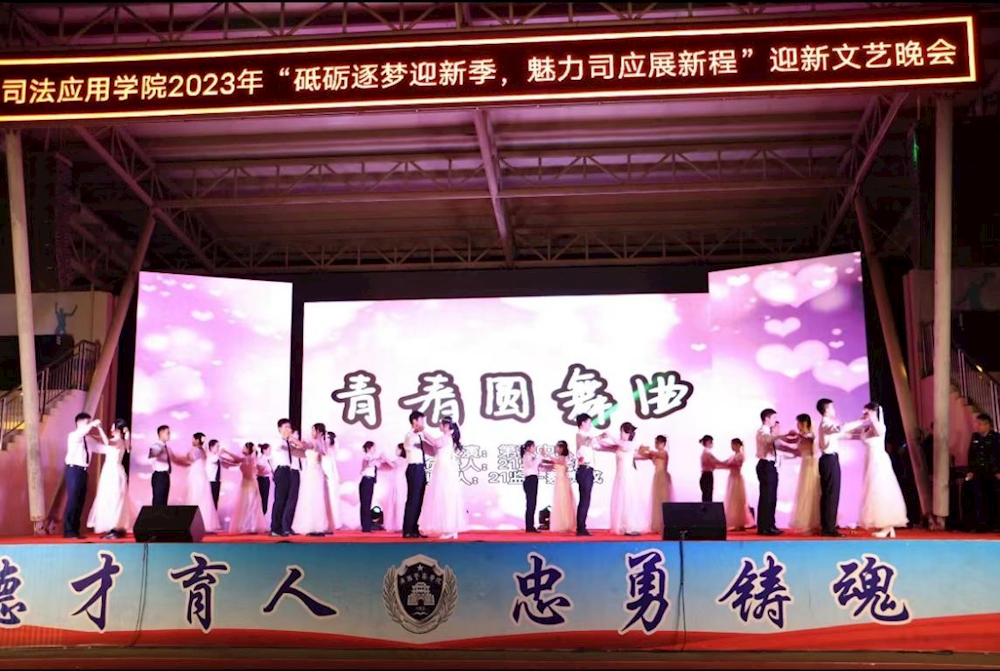 bc7cbd7df1094a7a8284e0fe5a3ccb11.png bc7cbd7df1094a7a8284e0fe5a3ccb11.png