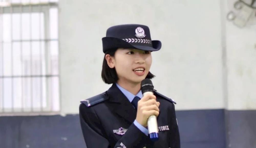 65d1a7caf1db40fbacab20250b6ba54f.jpg