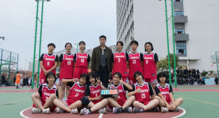 9e826ea5b57f4bf4a219100f3ccc3a70.png