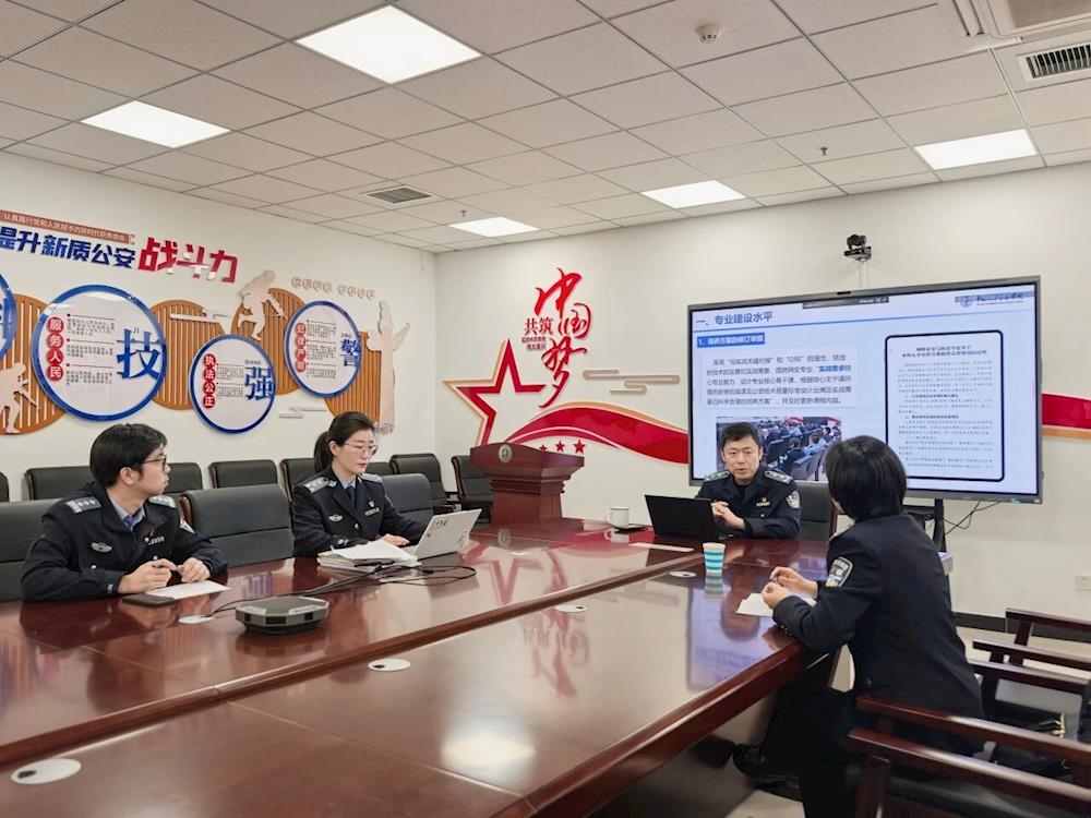 97f99707b3a64872ab66215dda4d6fed.jpg 97f99707b3a64872ab66215dda4d6fed.jpg