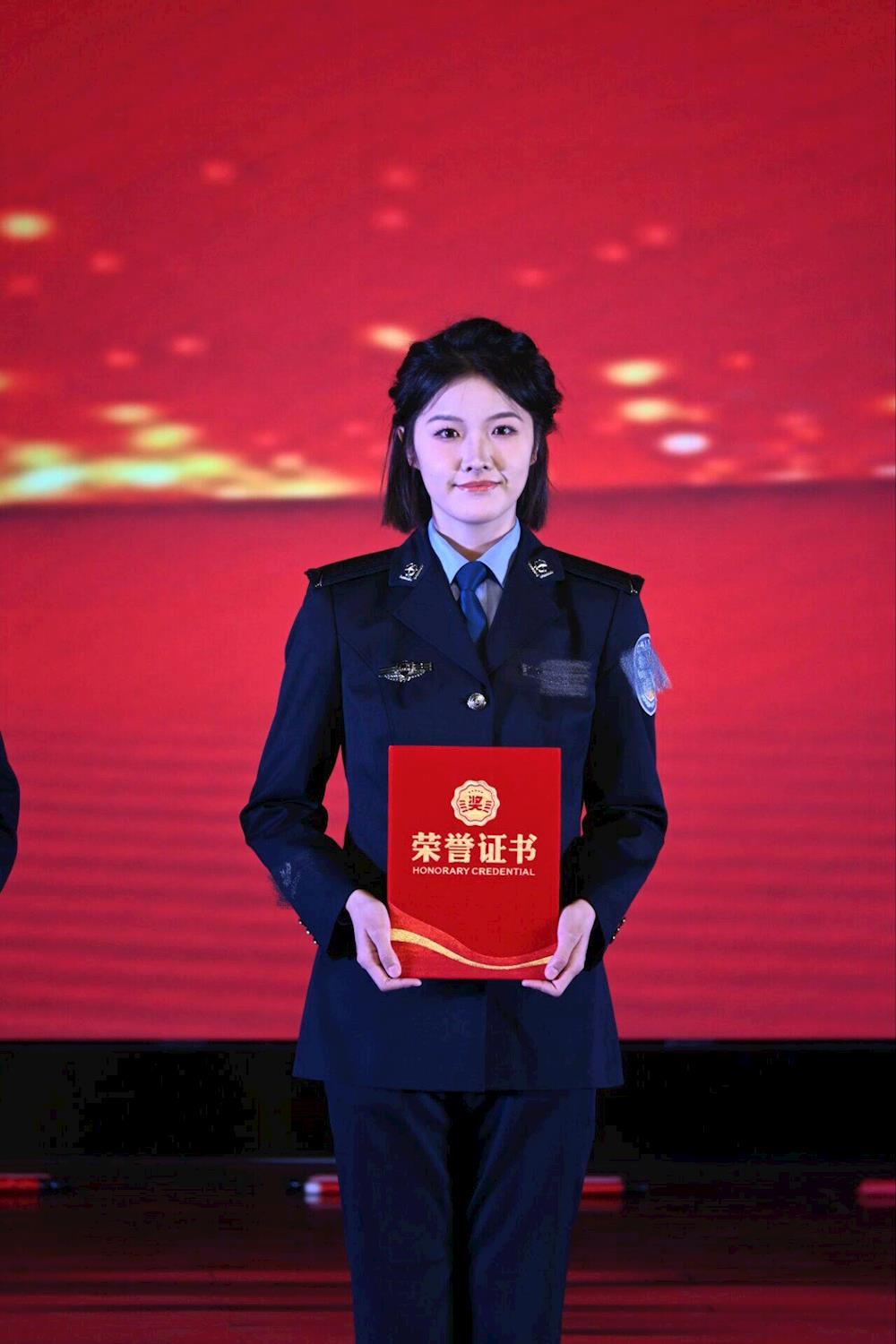0cfe7d1a279340e787c3f9b8ada4b36a.jpg