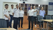 谢鹏副校长到公共管理学院检查指导工作