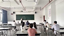 部门组织青年教师开展“说课”活动