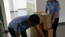 国资处为全校各单位及二级学院配发一批办公设备