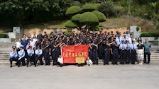 藏蓝青春，淬炼成钢——我院2025级新生军训圆满收官