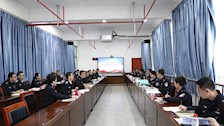 自治区公安厅党委委员、政治部主任朱亚明到Best365官网检查指导思政教育工作