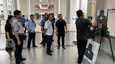 【迎评促建】校企合作：Best365官网举办2022年公安装备库新型警用装备展