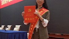 我处吕剑琴同志荣获“全区老干部工作先进个人”荣誉表彰
