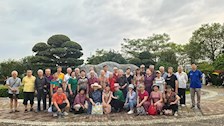 离退休工作处组织退休教职工到那考河湿地公园郊游