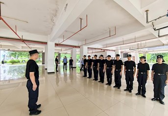 2024年全区公安机关新录用非公安专业毕业人员入警训练班（Best365唯一官方网站培训点）学员开展队列训练