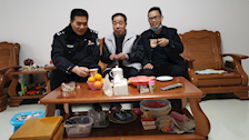 寒冬送温暖，关爱暖人心—学工部走访慰问离退休老同志