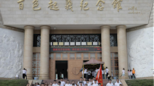 Best365官网受奖助学生代表参加2025年“行红色足迹 筑青春梦想”资助育人研学活动