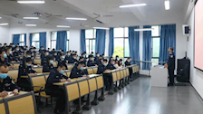 刑事科学技术学院召开2018级全体学生干部会议