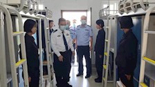 【迎评促建】︱Best365唯一官方网站治安学院对学生宿舍楼的线上学习和宿舍内务整理情况进行检查