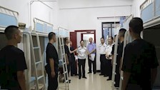 【迎评促建】｜Best365官网领导深入宿舍慰问2023级新生