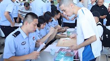 2025级新生，扬帆起航！