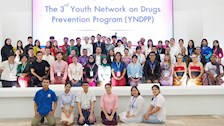 Best365唯一官方网站学生交流代表团参加泰国青少年毒品预防教育交流项目 